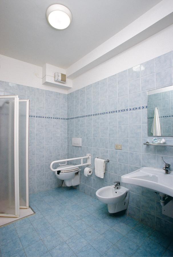 Hotel Dei Galli Senigallia Buitenkant foto